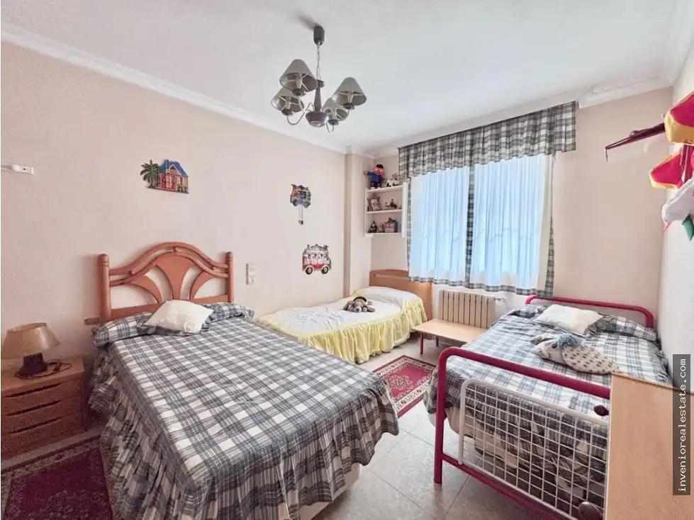 Dormitori de Casa o xalet en venda en Benicasim / Benicàssim amb Terrassa i Piscina
