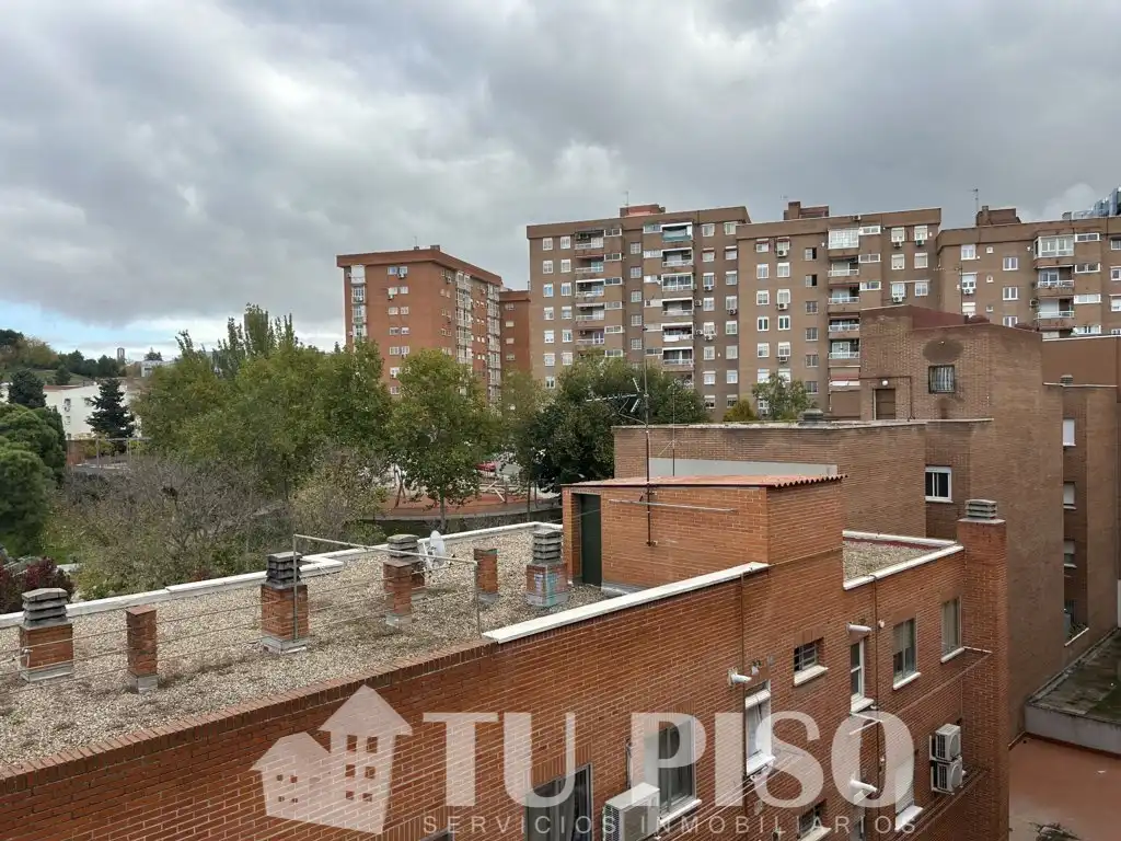 Vista exterior de Piso en venta en Madrid con Aire acondicionado