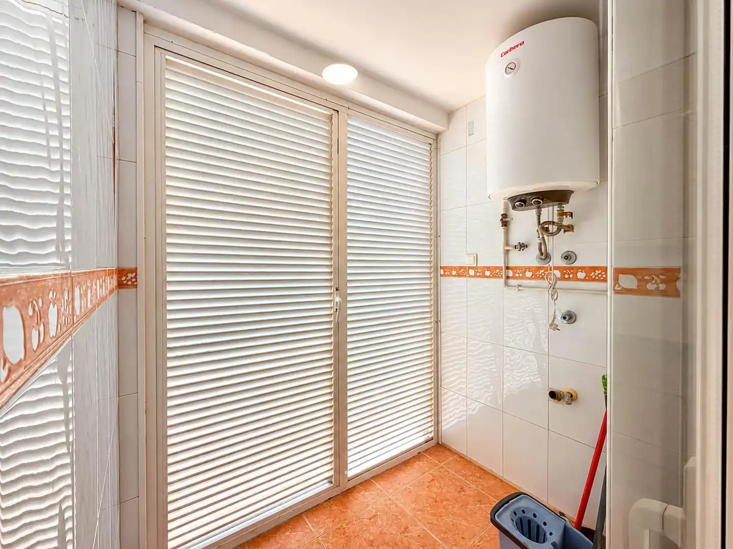 Terrassa de Pis de lloguer en Paterna amb Terrassa i Piscina comunitària