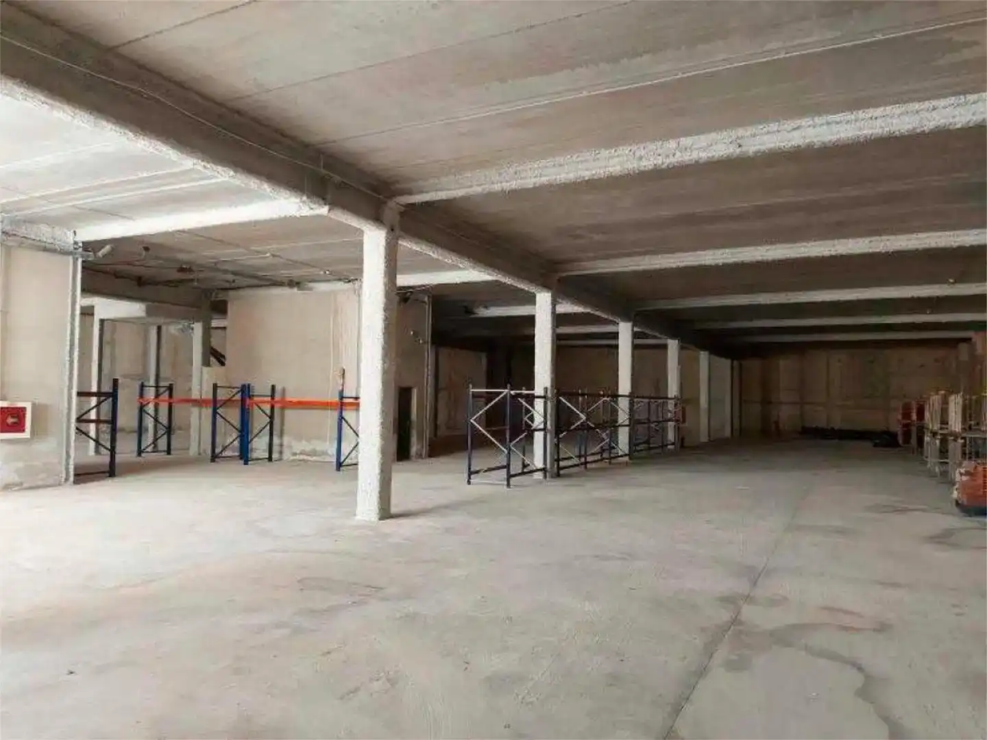 Fabrikhallen zur Miete in Finestrat