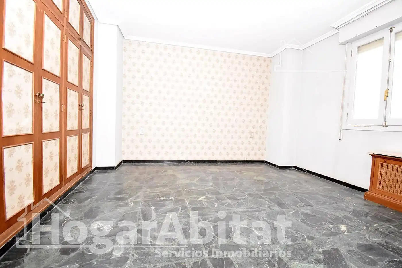 Habitación de Piso en venta en Castellón de la Plana / Castelló de la Plana con Calefacción y Balcón