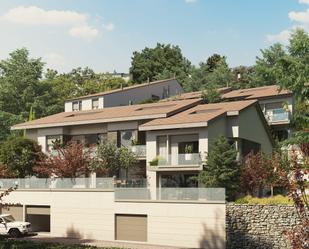 Exterior view of Single-family semi-detached for sale in San Lorenzo de El Escorial  with Air Conditioner, Heating and Private garden