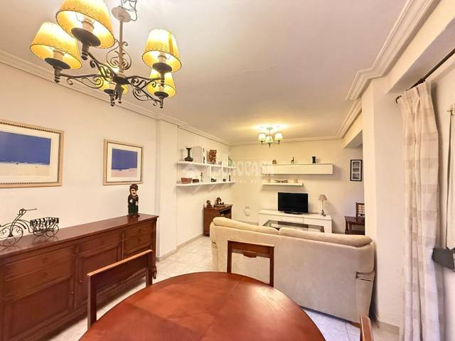 Piso en Venta en Calle LORCA en Nou Moles