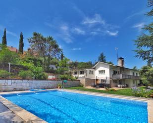 Piscina de Casa o xalet de lloguer en Torrelodones amb Aire condicionat, Terrassa i Piscina