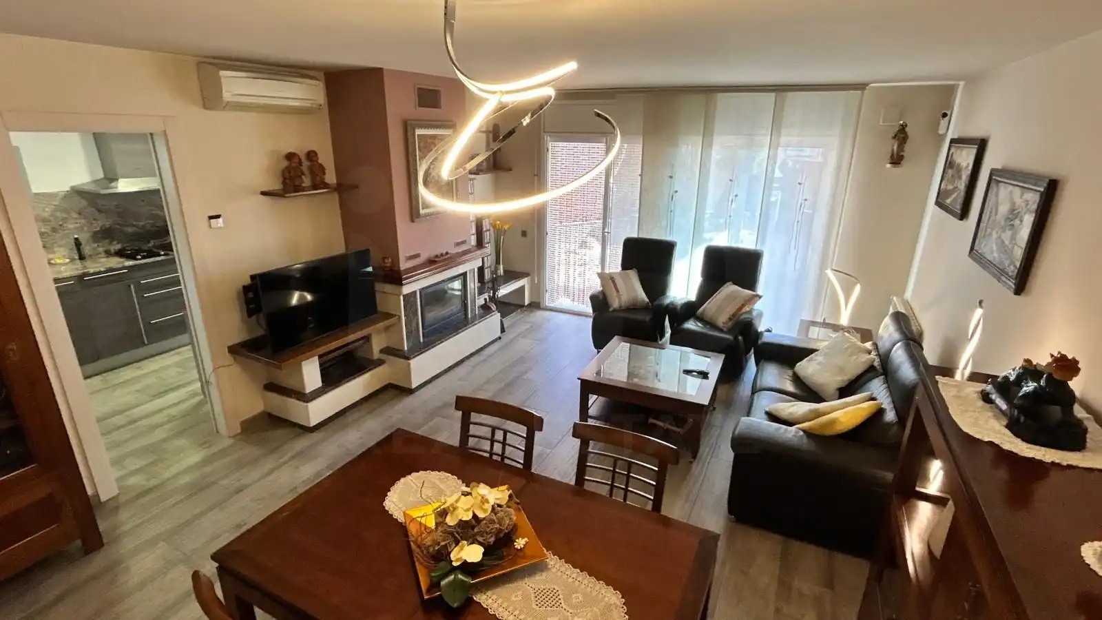 Sala d'estar de Casa adosada en venda en Lliçà d'Amunt amb Aire condicionat, Calefacció i Terrassa