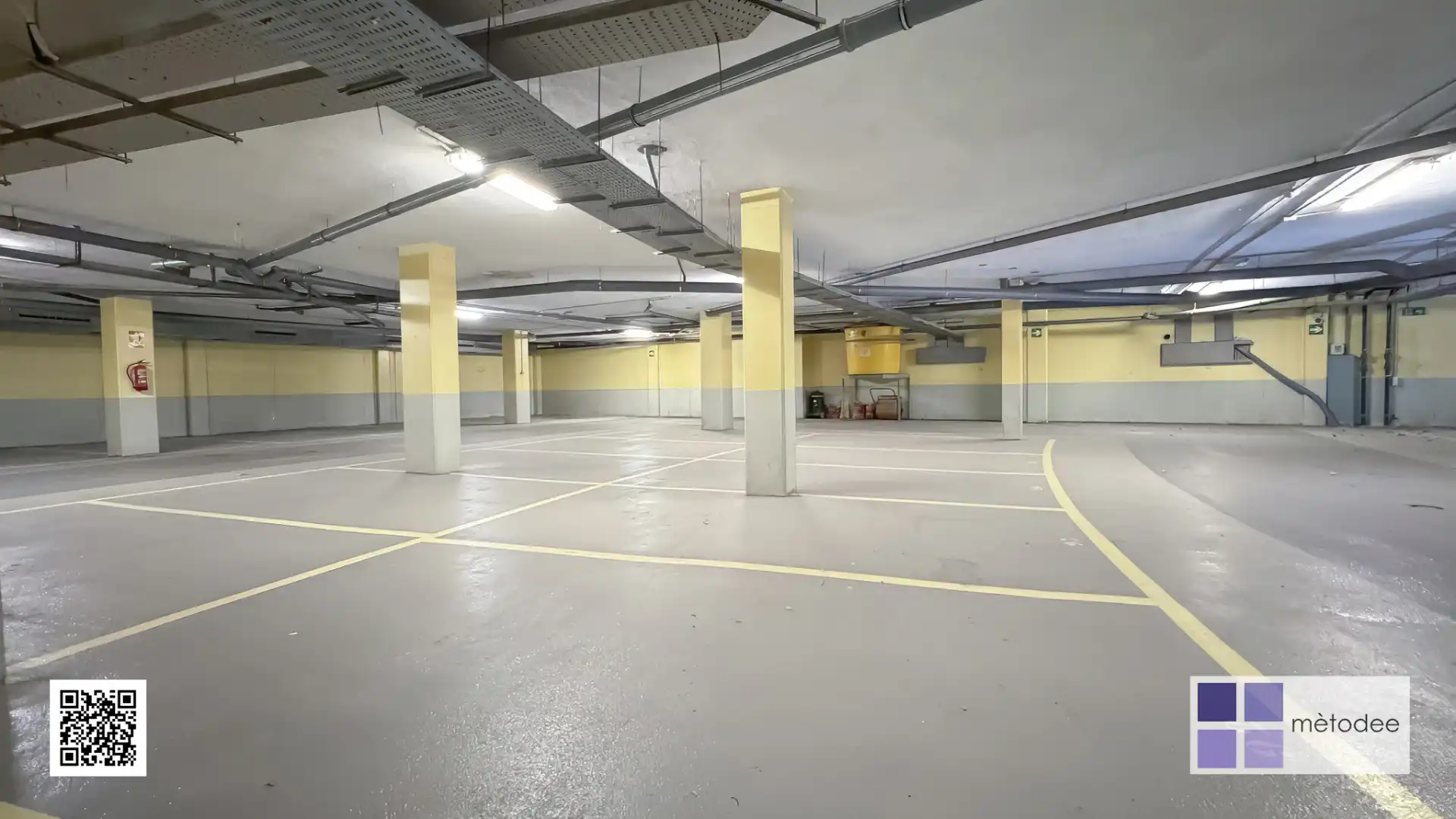 Parkplatz von Gebäude zur Miete in El Prat de Llobregat mit Alarm