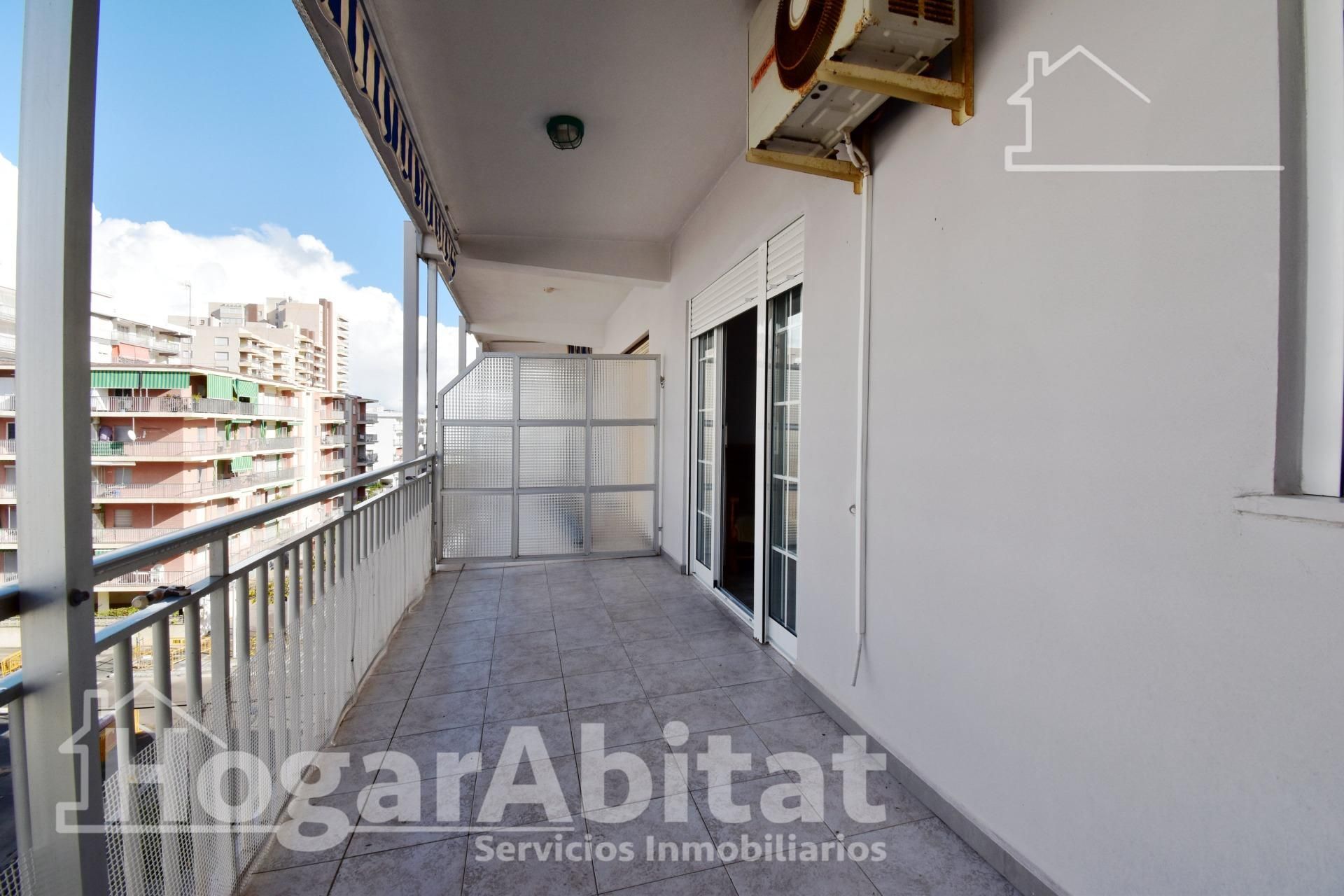 Exterior view of Flat for sale in Gandia  with Air Conditioner and Terrace
