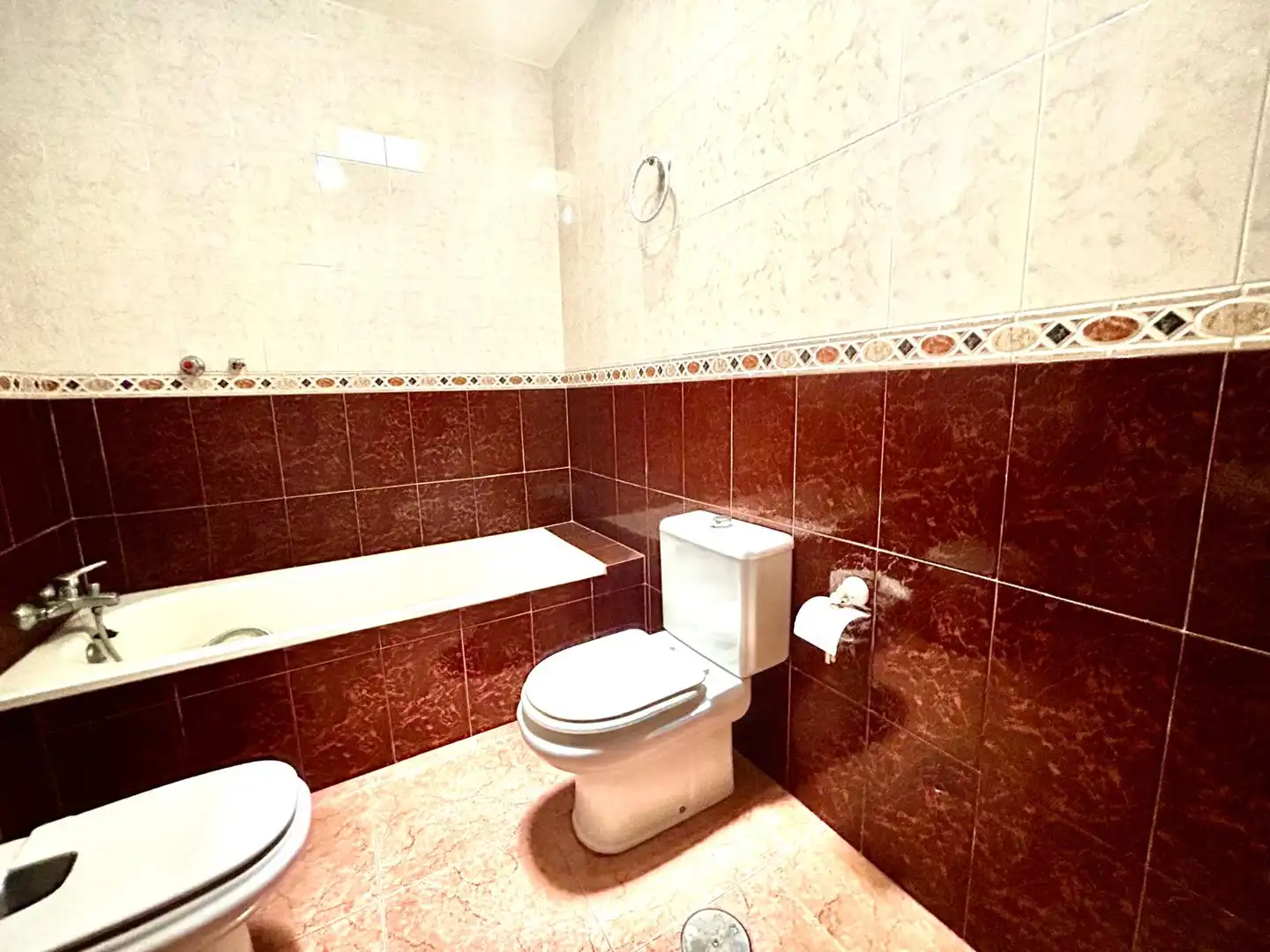 Baño de Casa adosada en venta en Roquetas de Mar con Jardín privado, Terraza y Horno