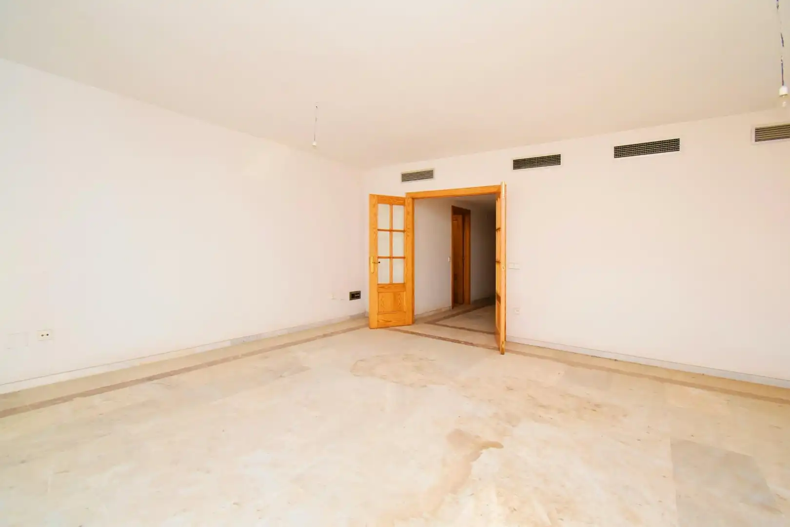 Piso en venta en El Ejido con Balcón