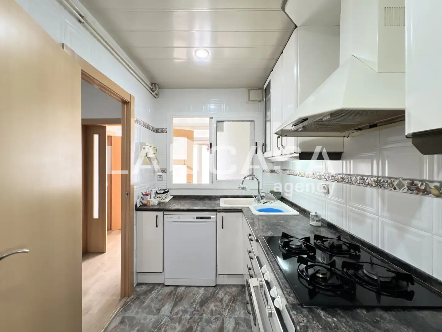Cocina de Casa o chalet en venta en Badalona con Calefacción y Terraza