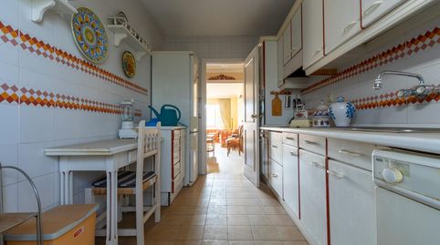Foto 4 de Apartamento en venta en Avenida de Santa Amalia, Castillo Sohail - Myramar, Fuengirola