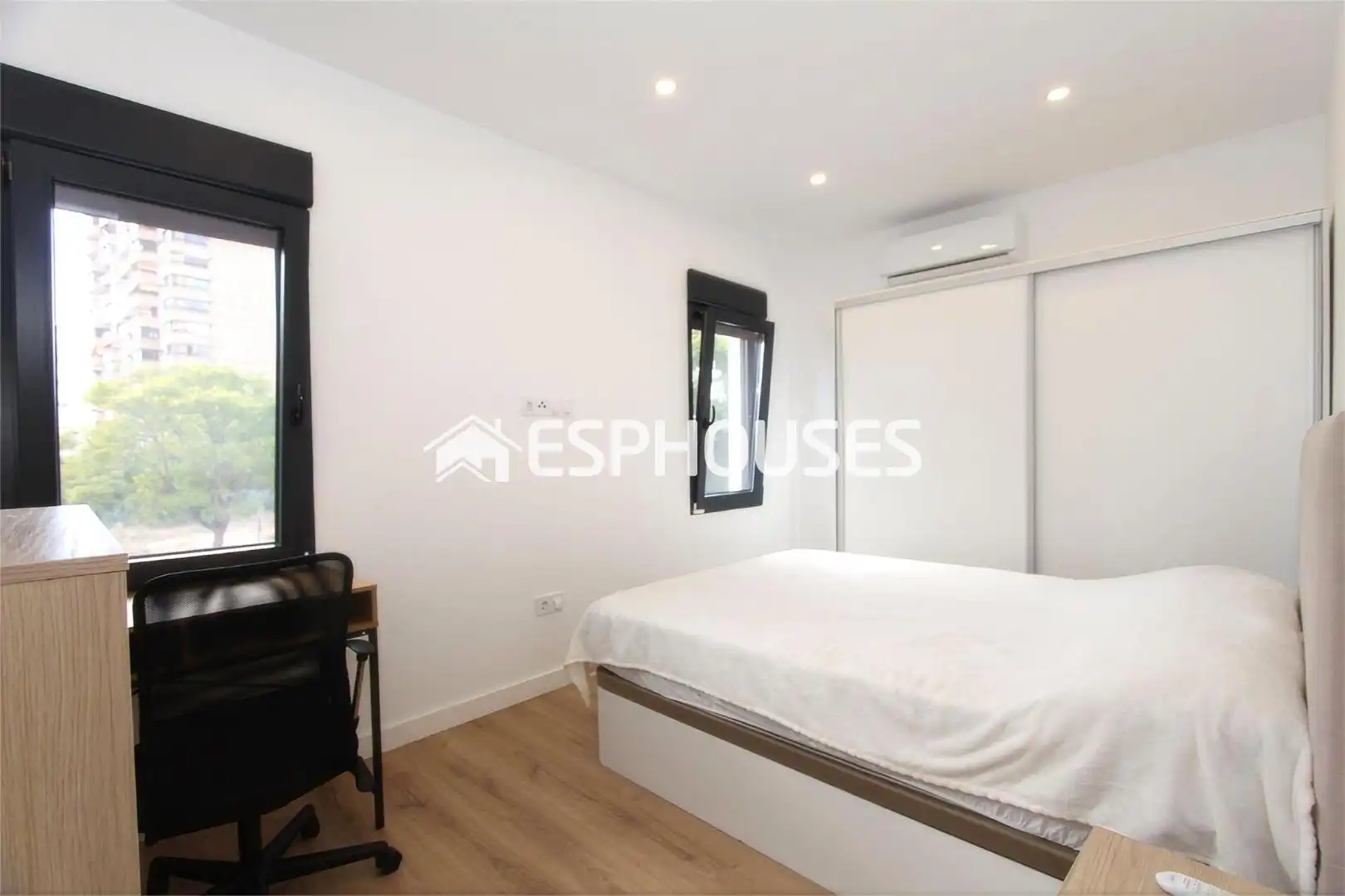 Bungalow with terrace for sale in Playa de Poniente, imagen 14