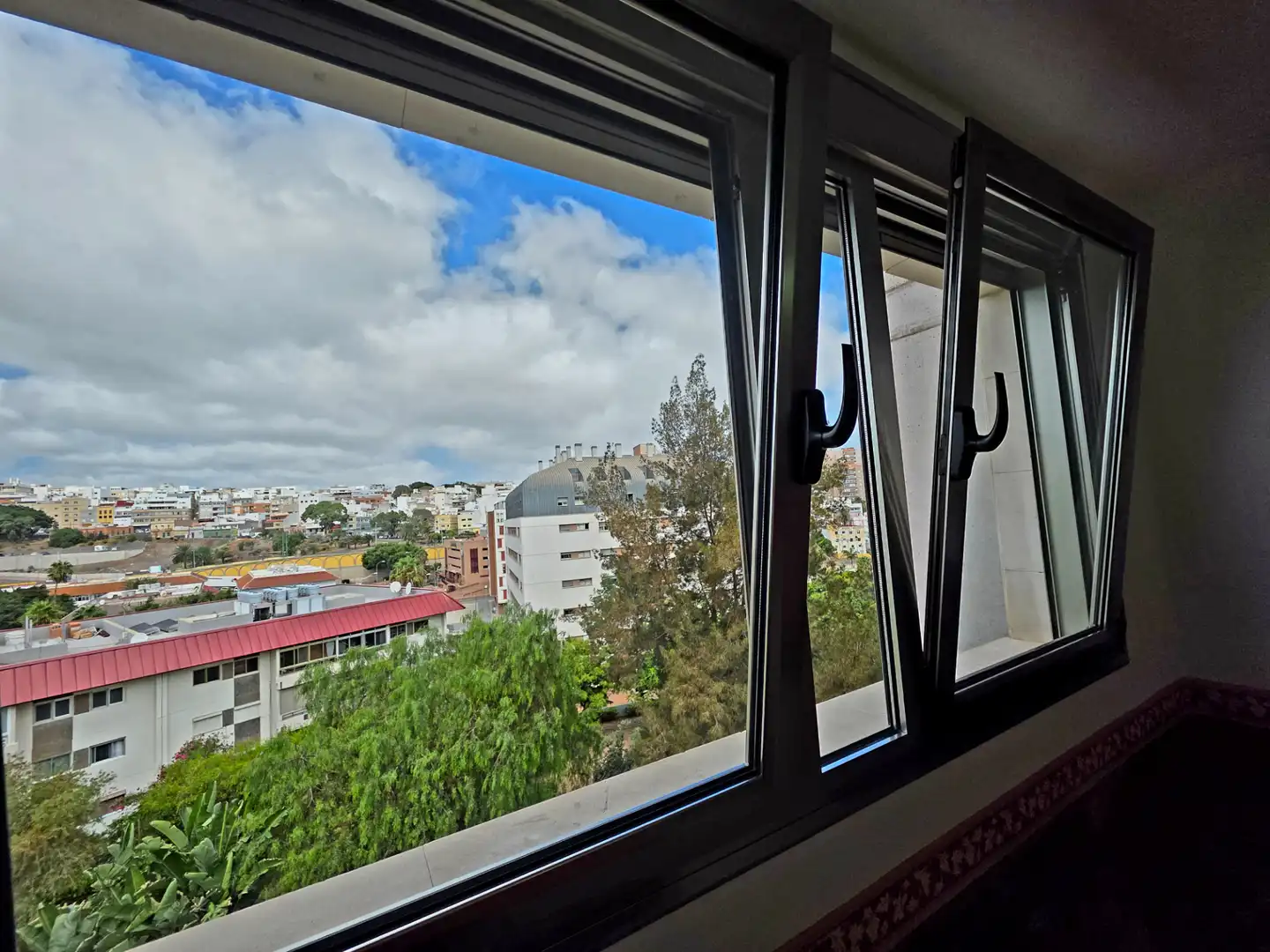 Vista exterior de Pis en venda en Las Palmas de Gran Canaria amb Traster