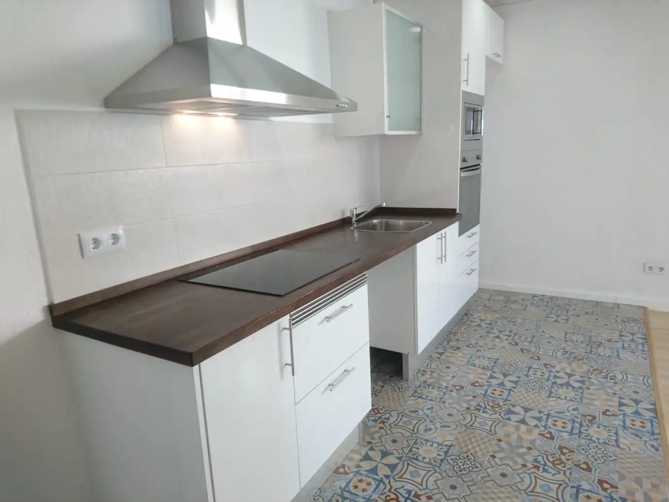 Cocina de Estudio de alquiler en Riells i Viabrea con Aire acondicionado, Calefacción y Parquet
