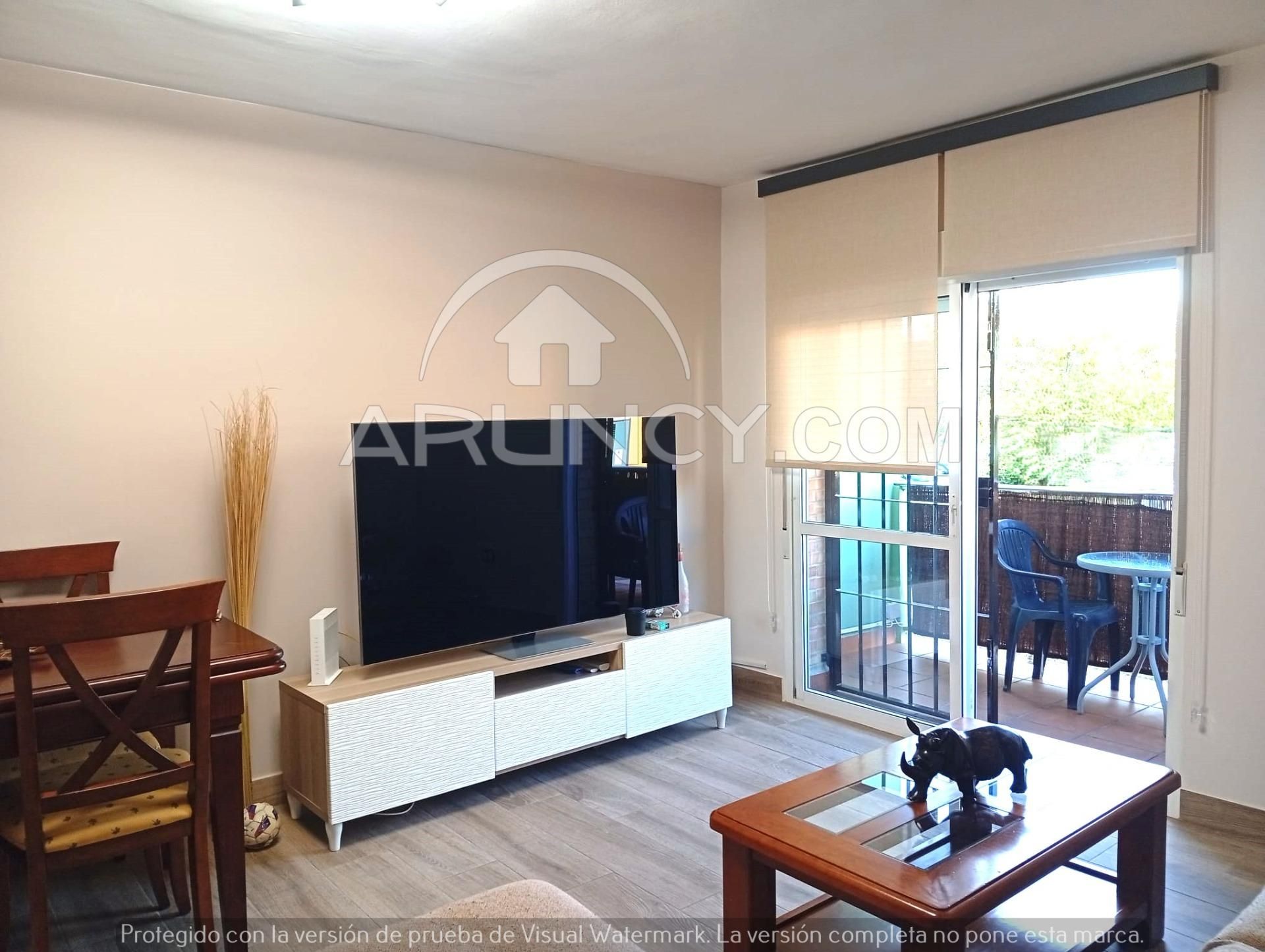 Living room of Flat for sale in Alcalá de Guadaira  with Air Conditioner, Terrace and Storage room