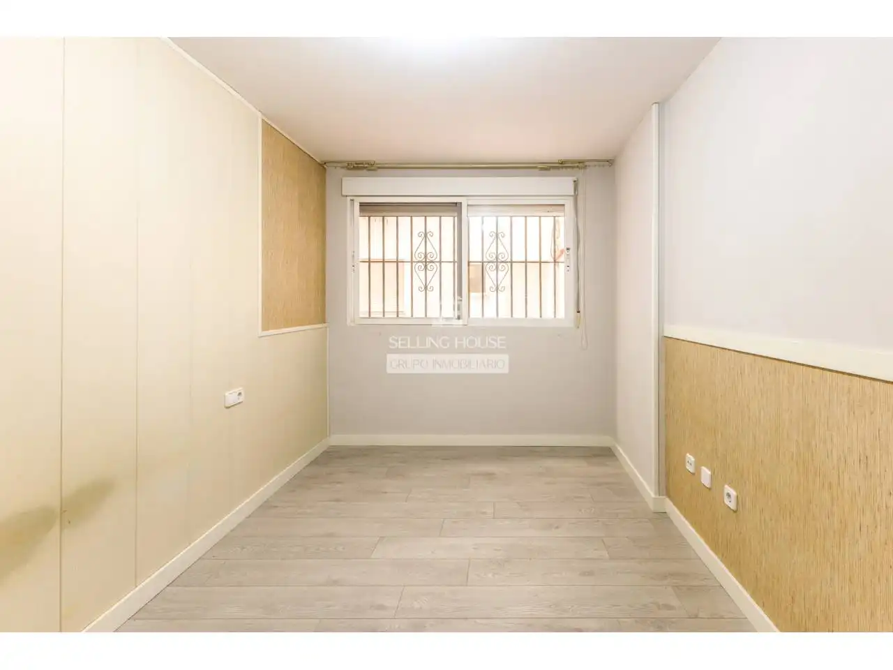Flat for sale in Valencia  with Heating, Parquet flooring and Balcony