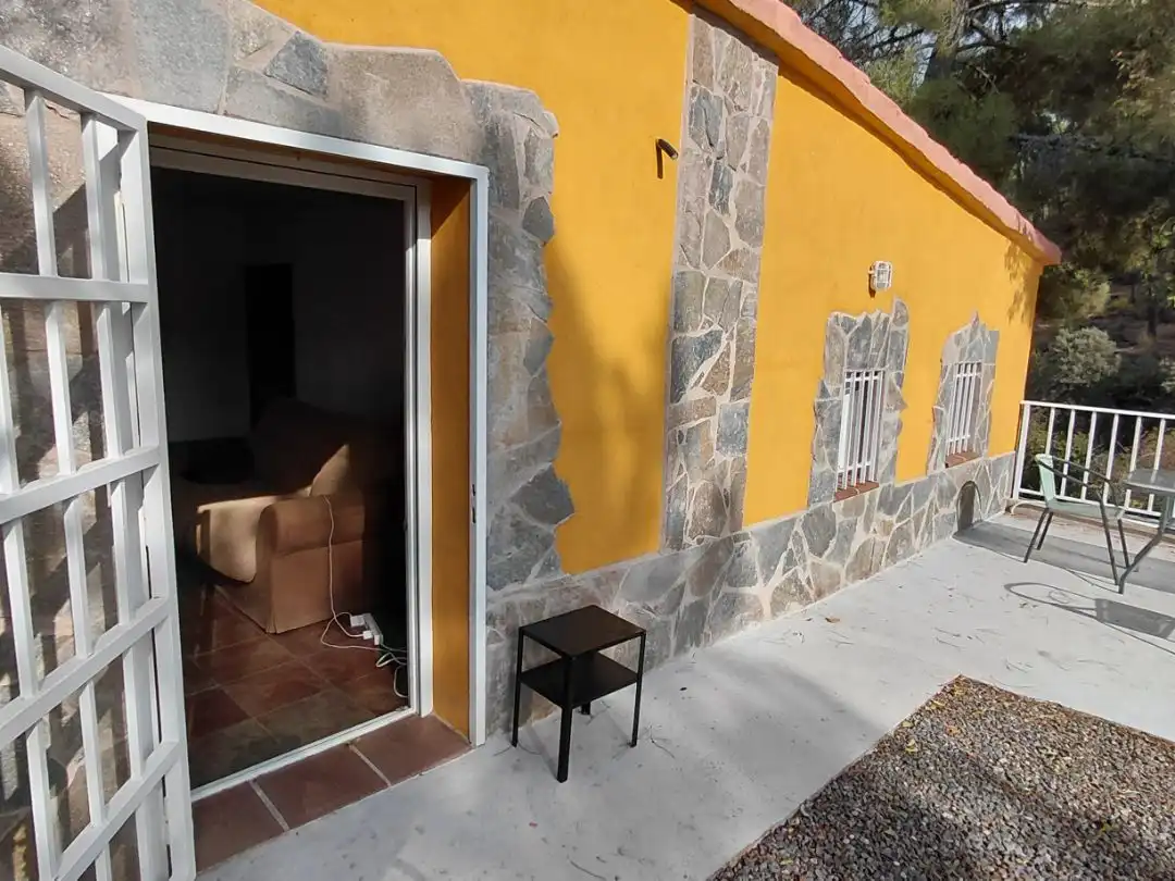 Vista exterior de Casa o chalet para compartir en Valdemaqueda con Calefacción, Jardín privado y Terraza