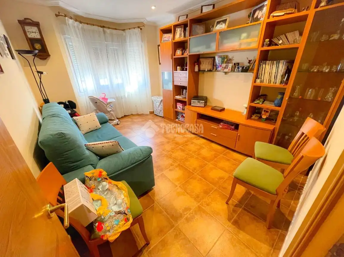 Sala d'estar de Casa o xalet en venda en Guadarrama amb Calefacció