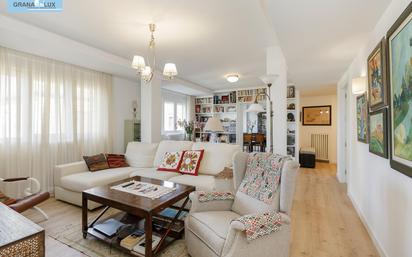 Living room of Flat for sale in  Granada Capital  with Air Conditioner, Heating and Terrace