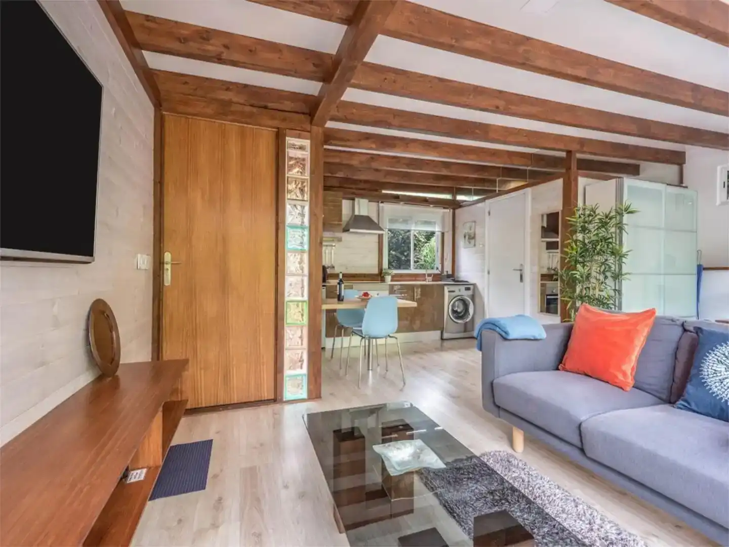 Sala de estar de Estudio de alquiler en La Orotava con Aire acondicionado, Jardín privado y Parquet