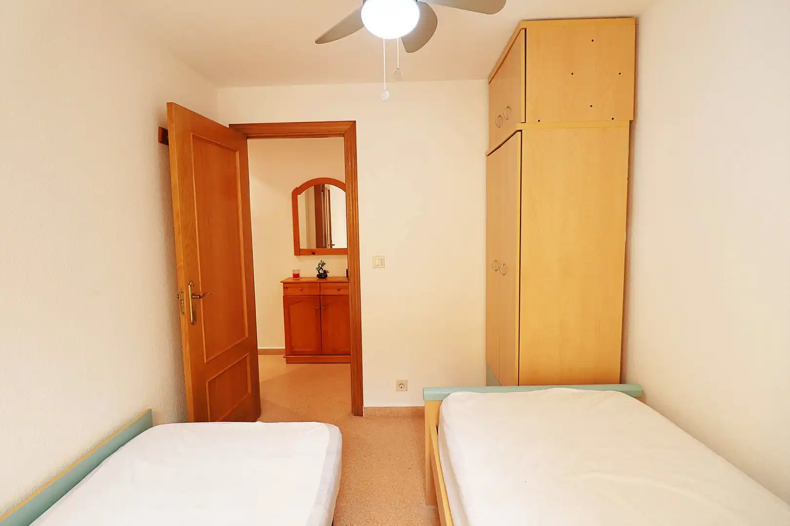Bedroom of Flat for rent in Guardamar del Segura  with Terrace, Furnished and Oven
