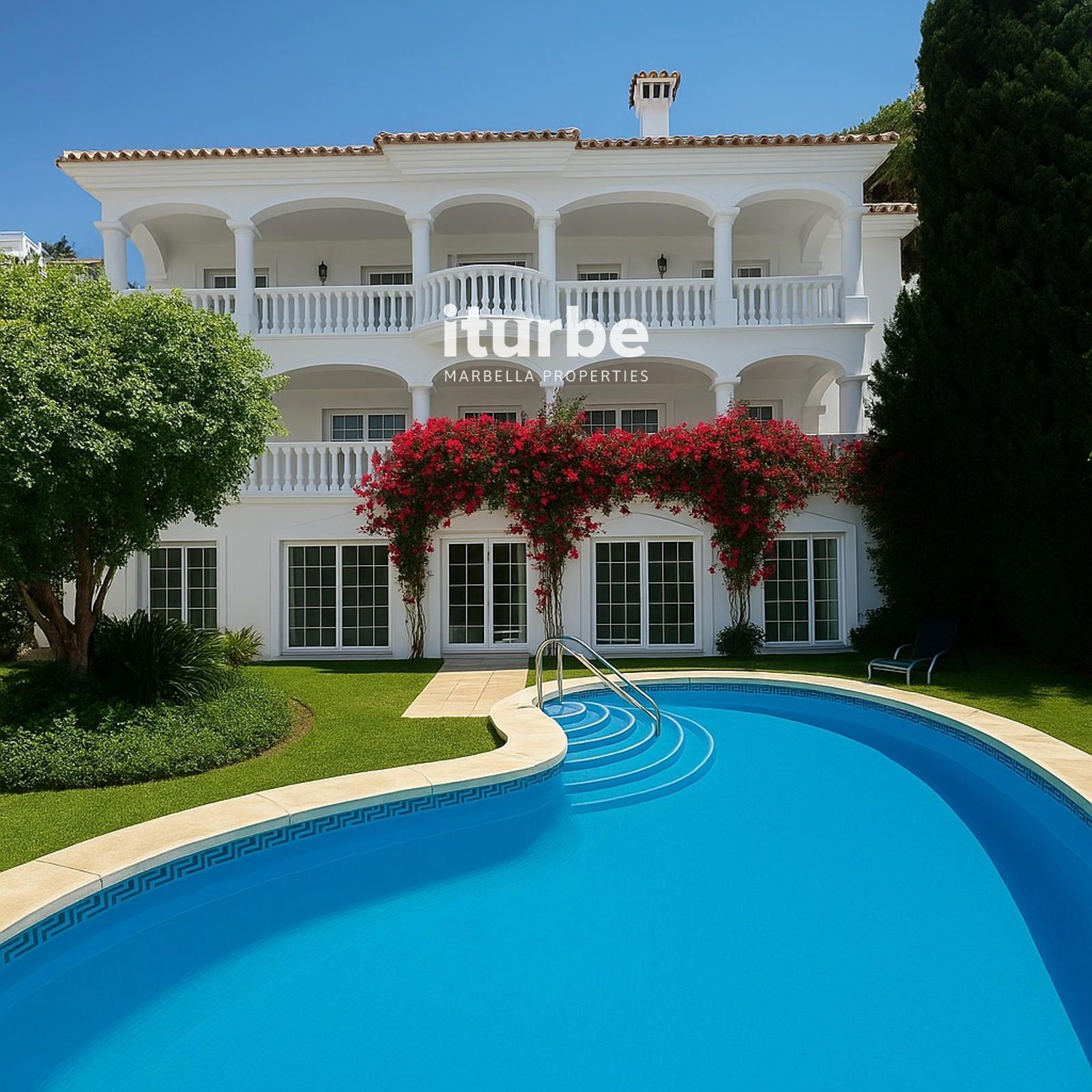 Exterior view of House or chalet for sale in Mijas  with Air Conditioner, Heating and Private garden