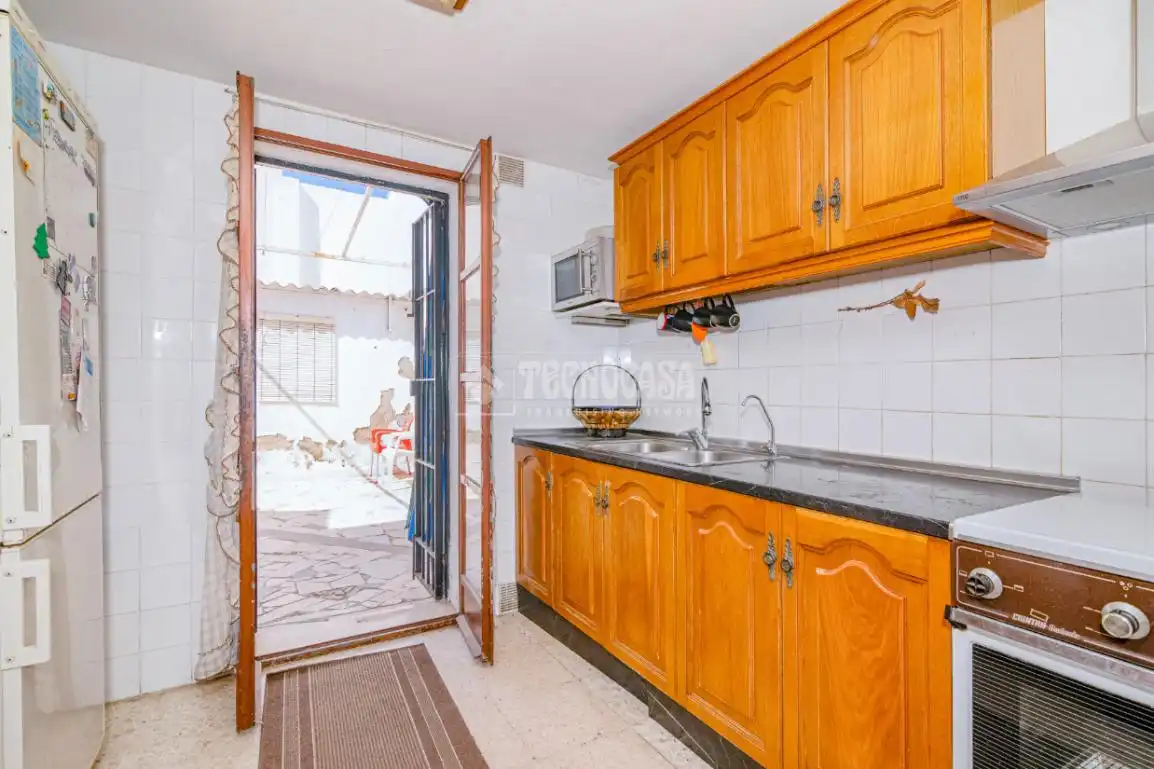 Kitchen of Detached homes for sale in Lucena  with Furnished