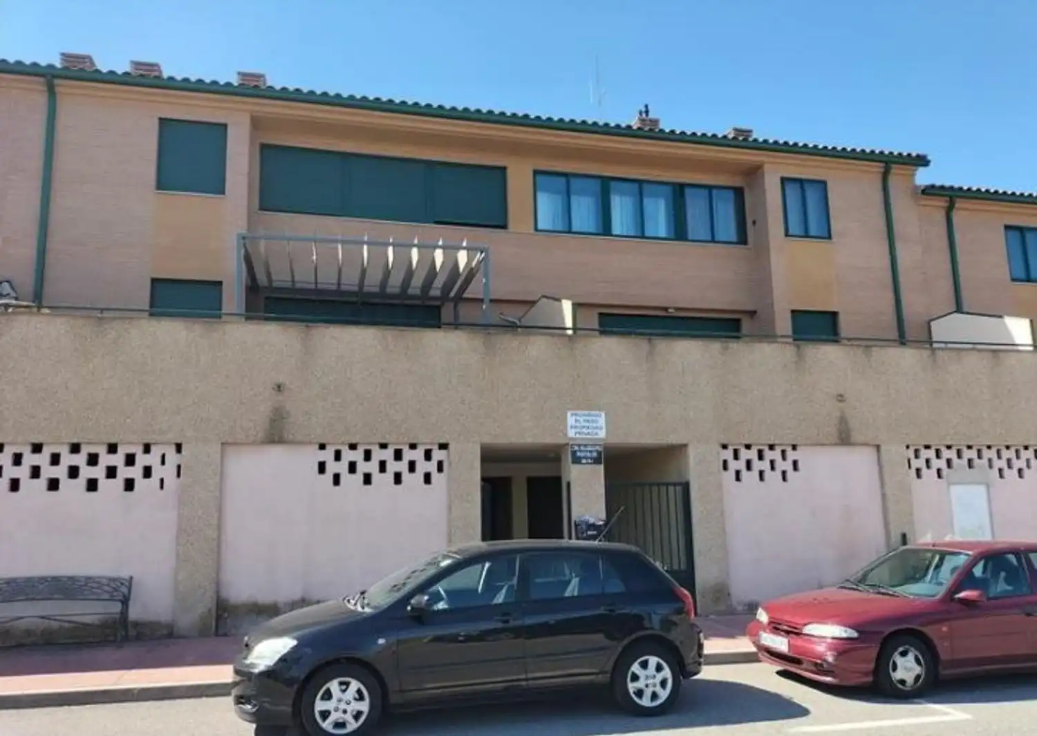 Außenansicht von Garage zum Verkauf in La Lastrilla 