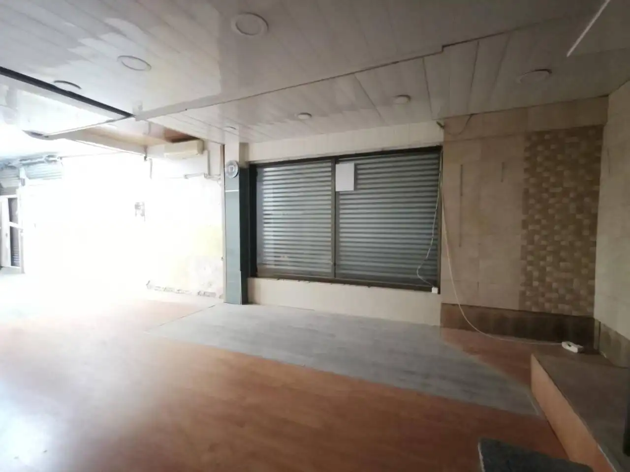 Local comercial en venda a Calle Tarragona, imagen 2