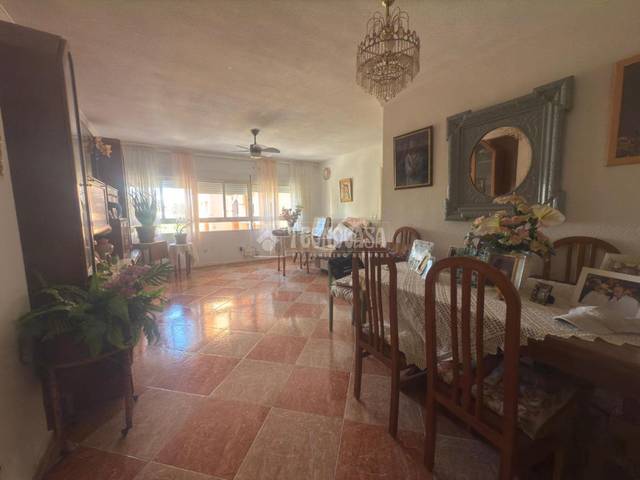 Piso en Venta en C. Simeón Giménez Reyna en Carranque - Haza Cuevas