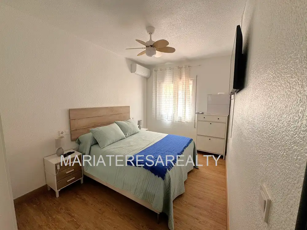 Habitación de Planta baja en venta en Los Alcázares con Aire acondicionado, Terraza y Amueblado