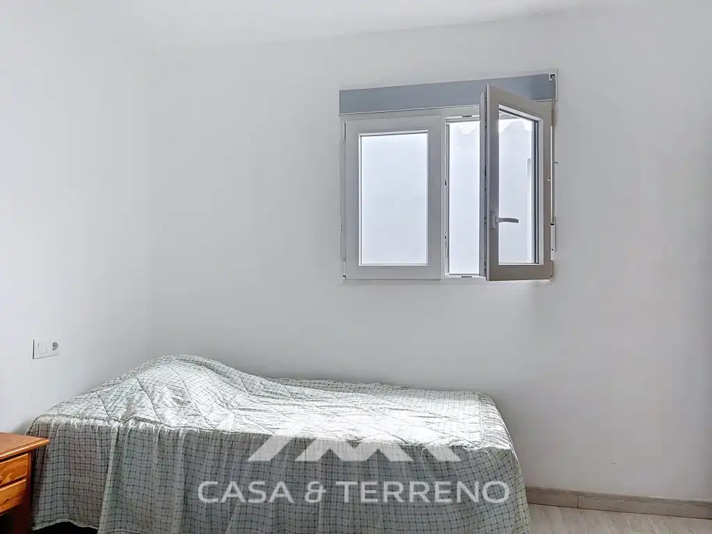 Dormitori de Casa adosada de lloguer en Vélez-Málaga amb Moblat, Forn i Microones