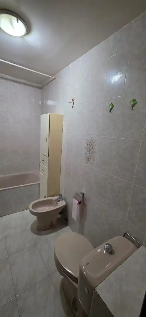 Bany de Pis en venda en Guijuelo amb Calefacció i Moblat