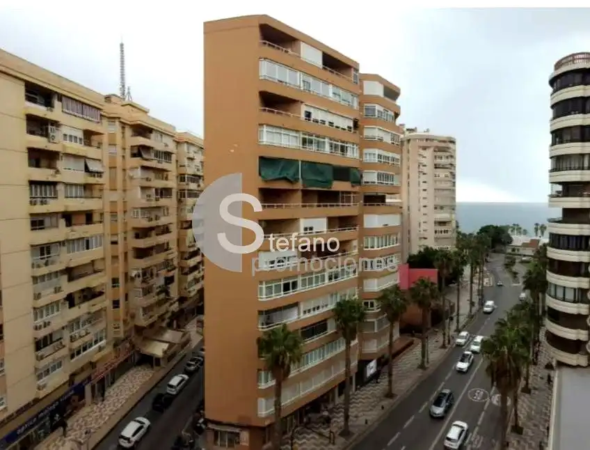 Vista exterior de Piso en venta en Marbella con Parquet y Terraza