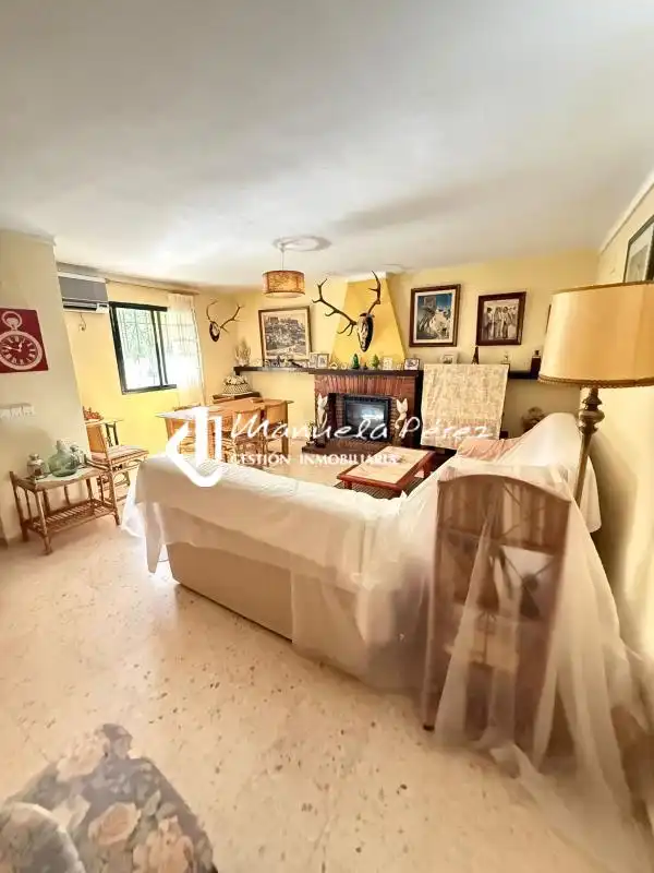 Sala d'estar de Casa o xalet en venda en Casar de Cáceres
