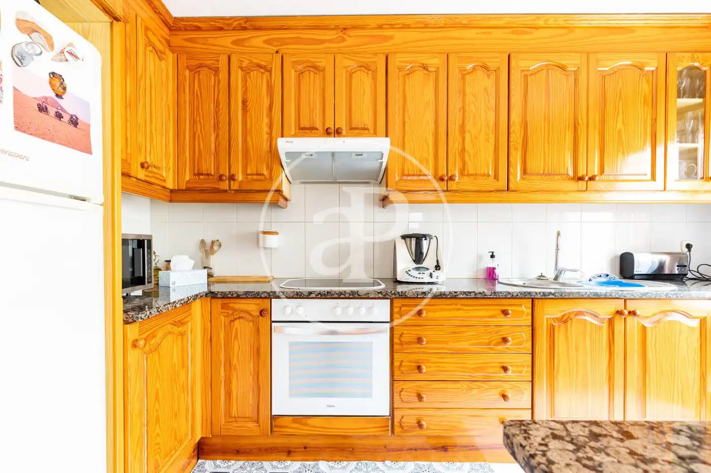 Cocina de Casa o chalet en venta en Sant Cugat del Vallès con Aire acondicionado, Calefacción y Terraza