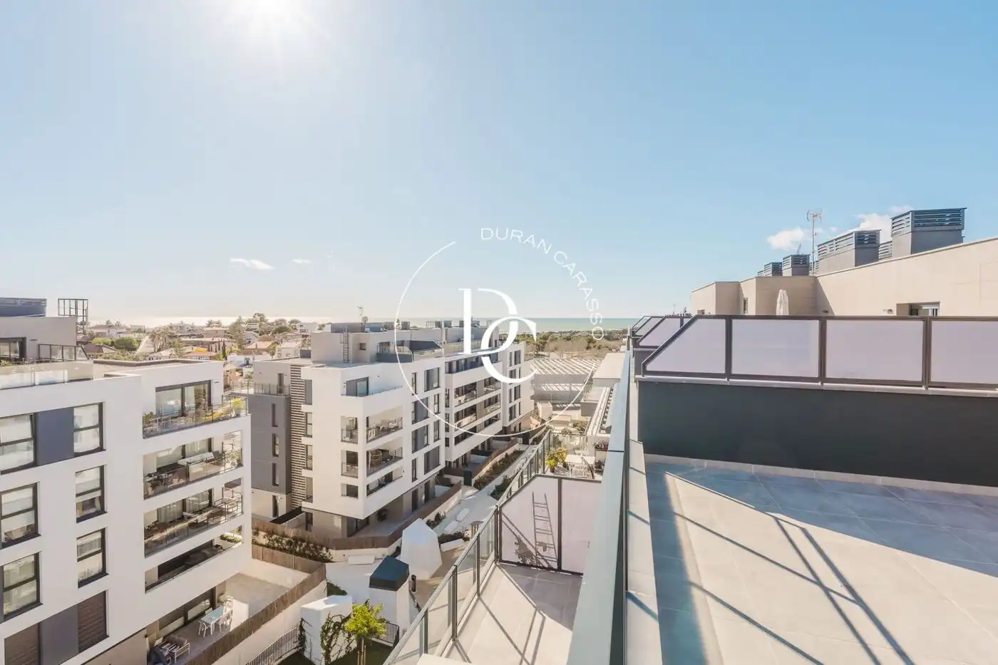 Außenansicht von Maisonette zur Miete in Vilanova i la Geltrú mit Klimaanlage, Heizung und Terrasse