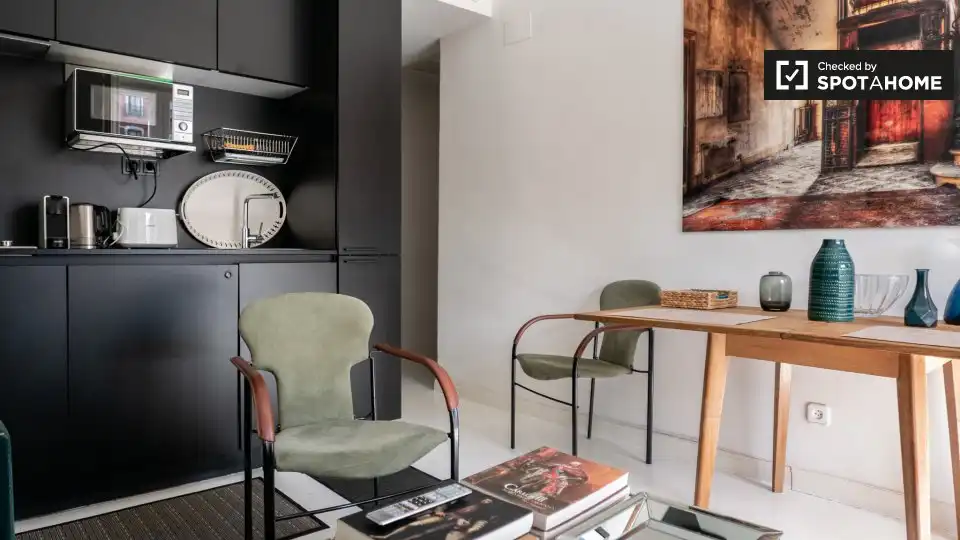 Appartamento con terrazza in affitto a Centro, imagen 5