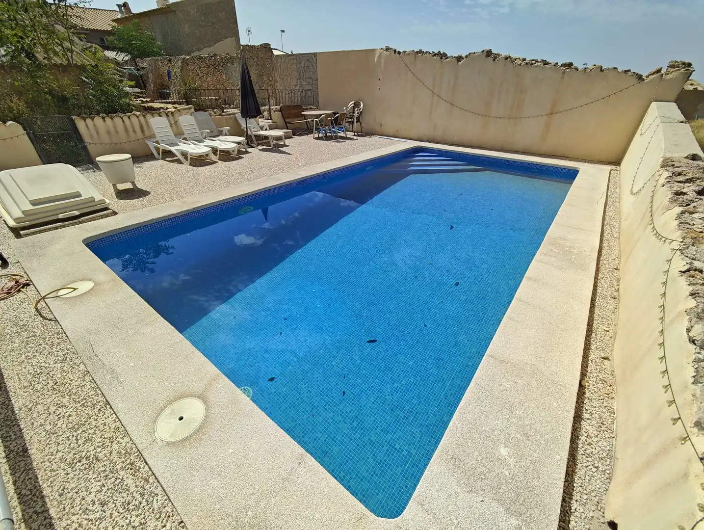 Swimming pool of Country homes for sale in Jumilla