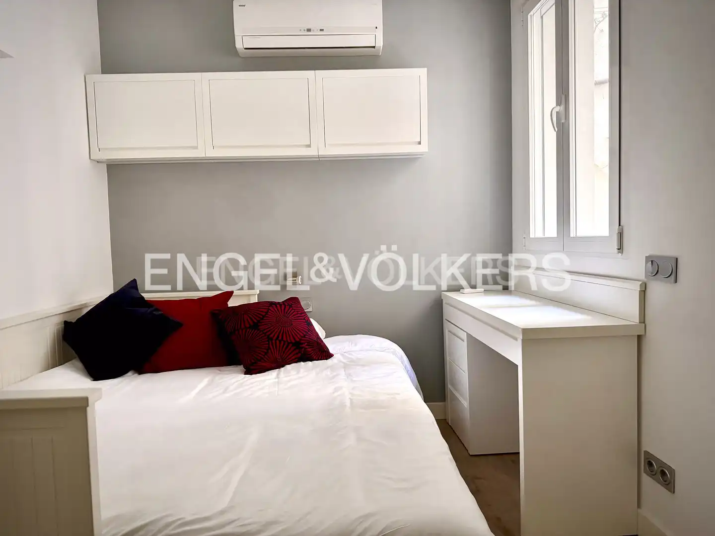 Habitación de Piso de alquiler en Madrid con Aire acondicionado, Calefacción y Amueblado