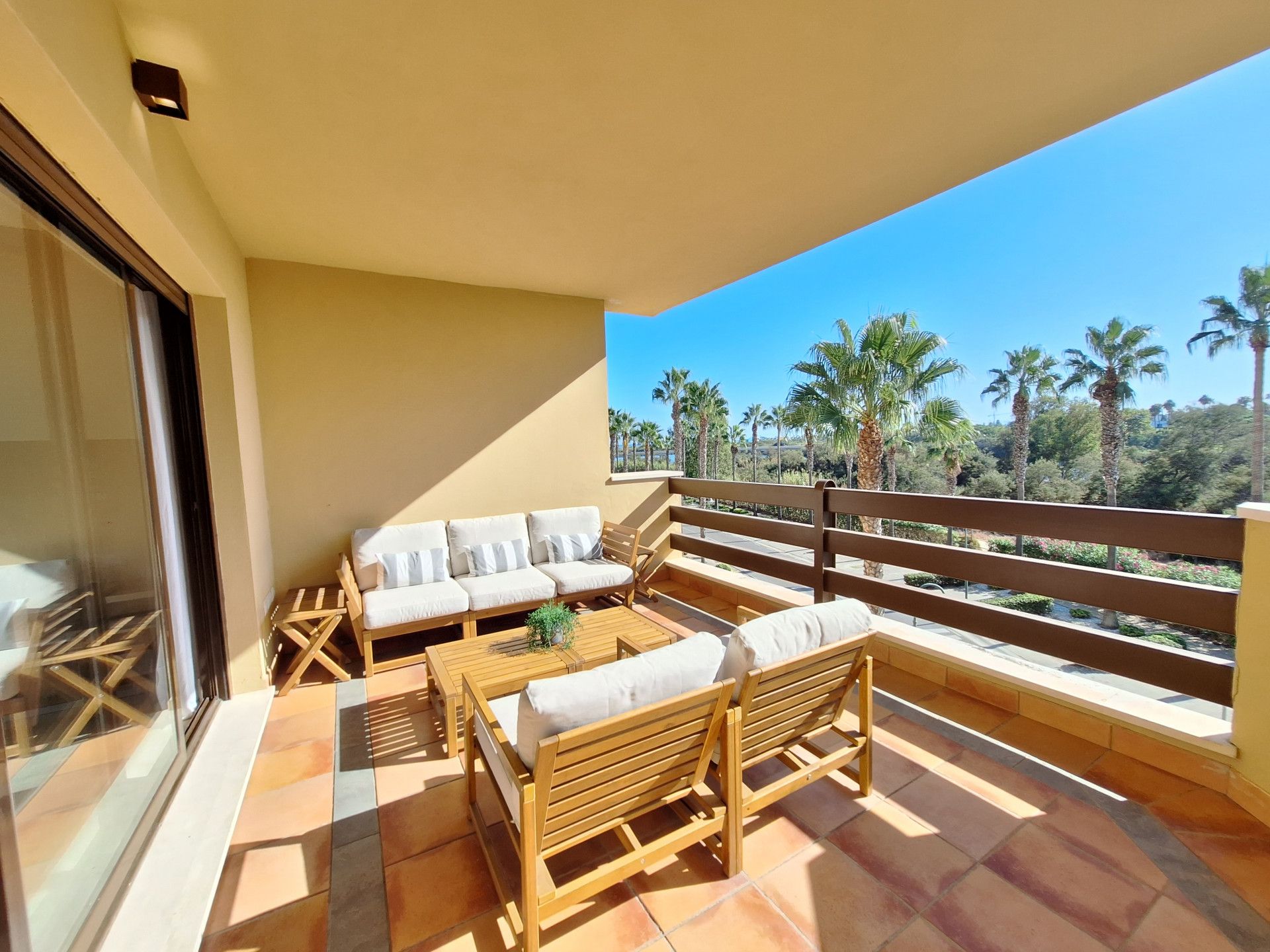 Terrassa de Apartament en venda en Sotogrande amb Aire condicionat, Terrassa i Piscina
