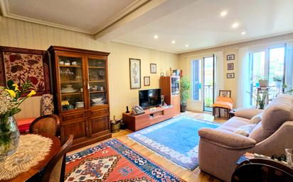 Living room of Flat for sale in Donostia - San Sebastián   with Heating, Oven and Washing machine