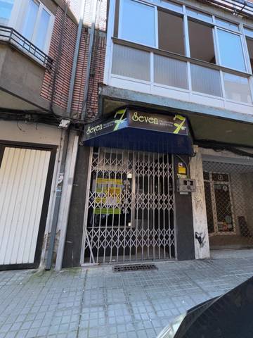 Local comercial en Alquiler en Flores de Sil - La Placa
