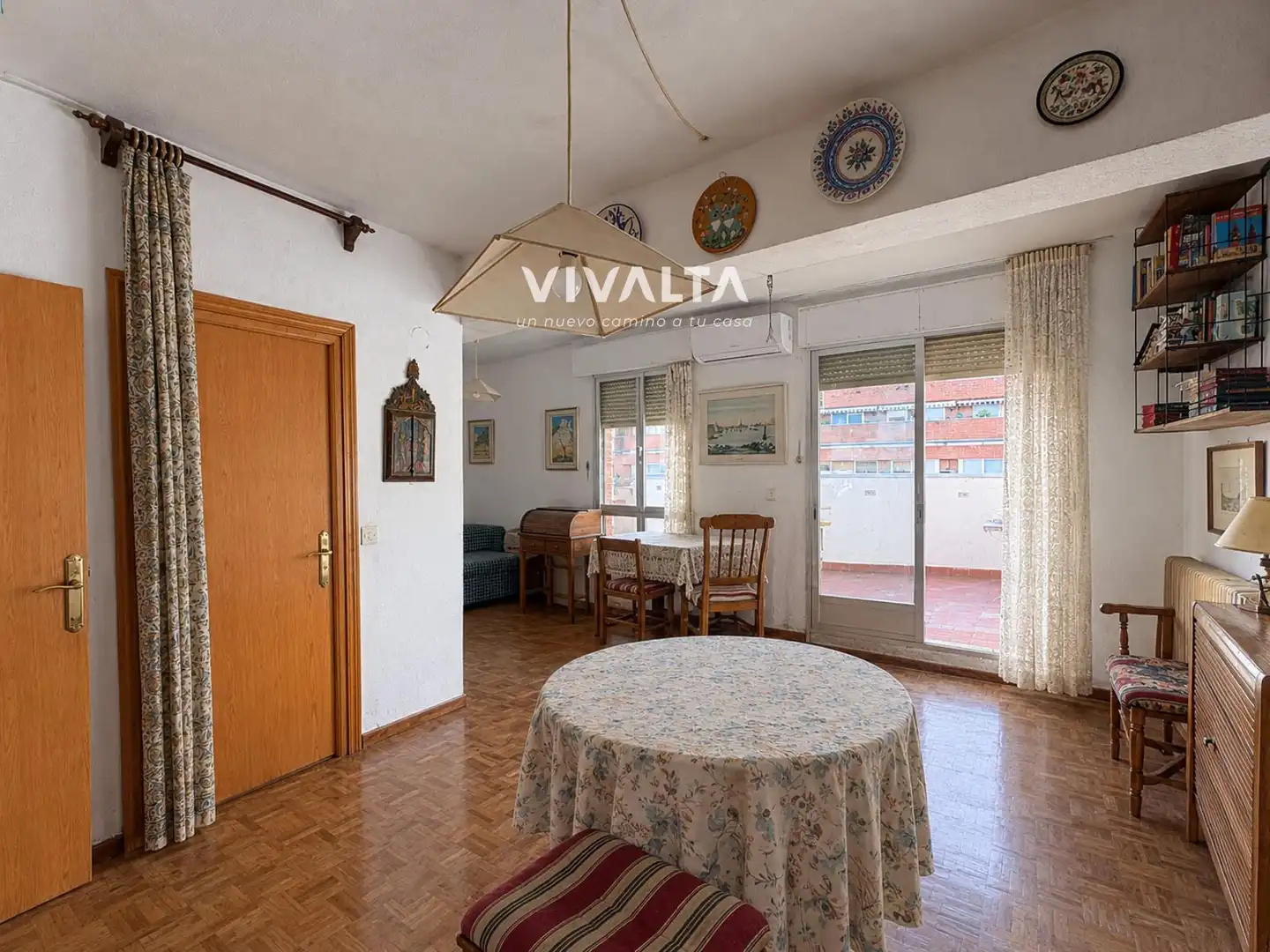 Habitación de Ático en venta en Carabanchel