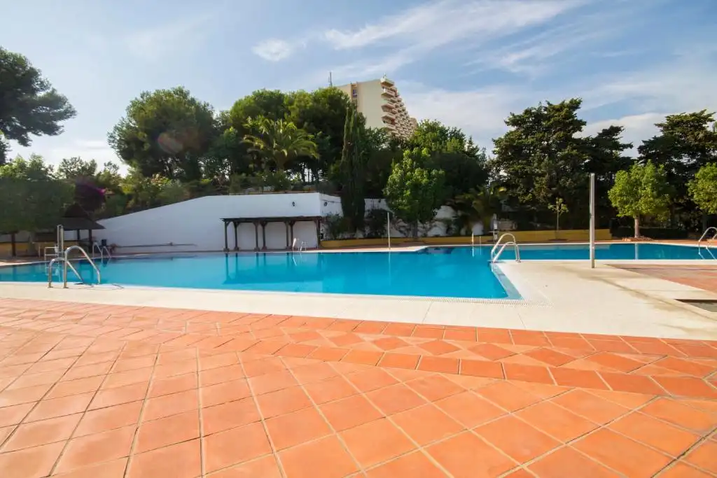 Piscina de Apartamento de alquiler en Torremolinos con Aire acondicionado, Calefacción y Terraza