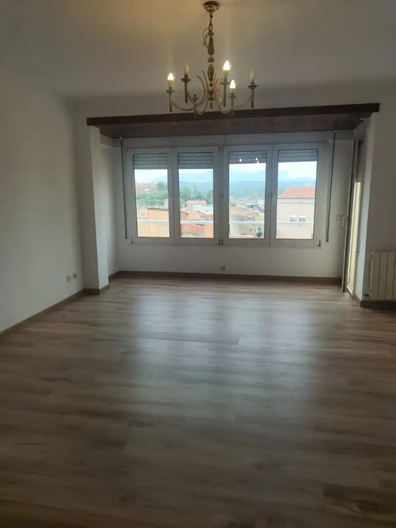 Sala d'estar de Pis en venda en Manresa amb Calefacció, Parquet i Traster