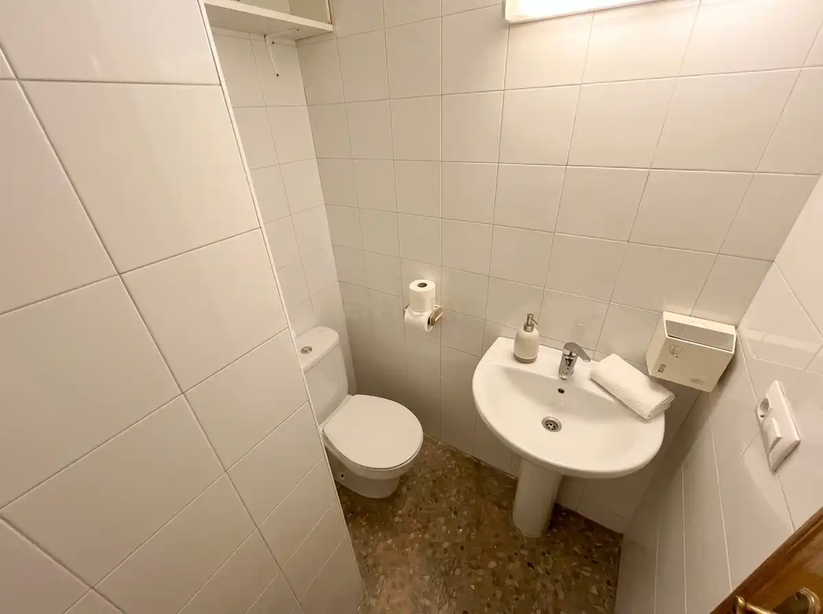 Badezimmer von Geschaftsraum zum Verkauf in Mataró