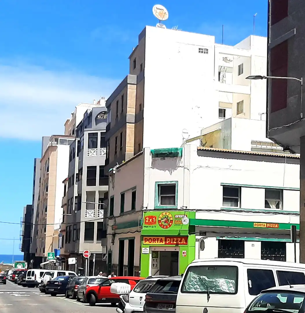 Gebäude zum Verkauf in Calle PELAYO, Guanarteme