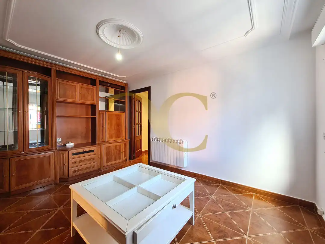 Cocina de Piso en venta en Gijón  con Calefacción, Jardín privado y Terraza
