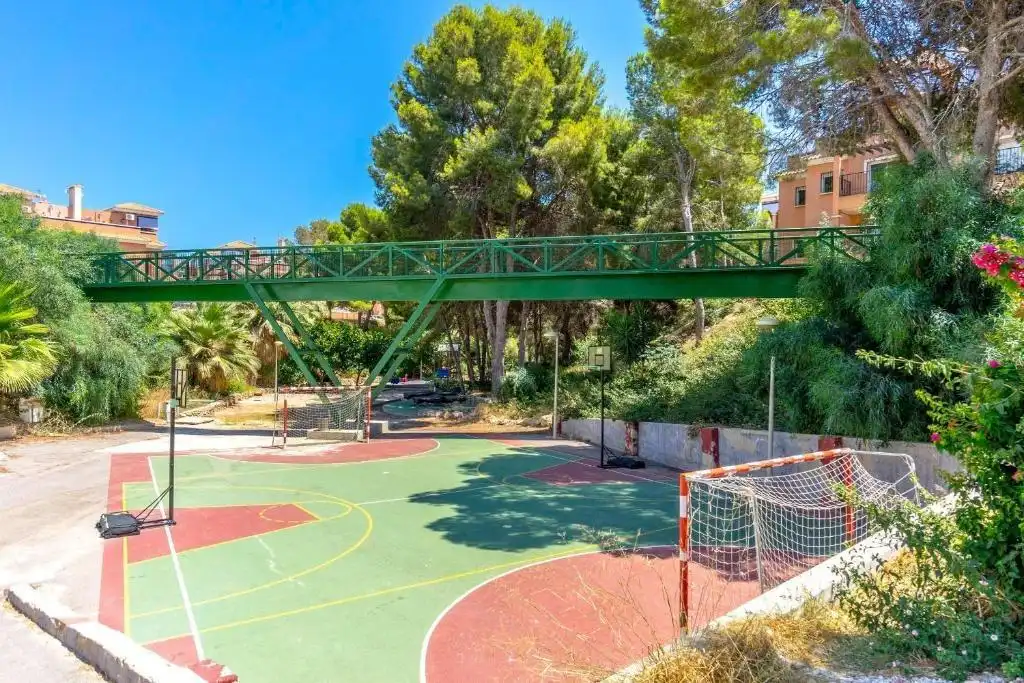Vista exterior de Dúplex en venda en Orihuela amb Aire condicionat, Jardí privat i Terrassa